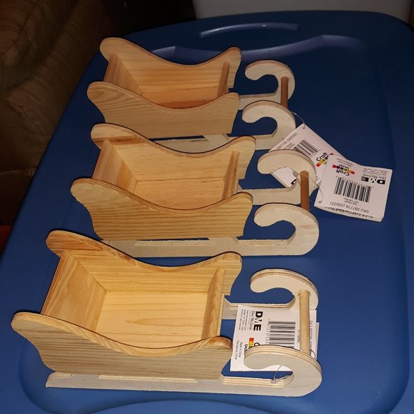 Other - 3 New Wooden Sleighs